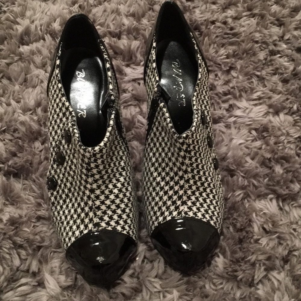 Bumper | Pointed Toe B&W Checkered Heel 